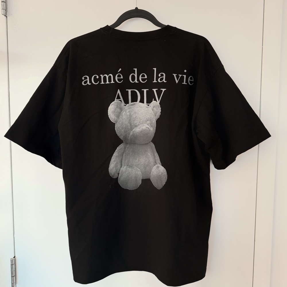 [acmé de la vie] FUZZY BEAR SHORT SLEEVE T-SHIRT BLACK